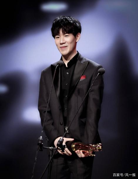 不敌LNG，Light将连续四年战至LPL全球总决赛资格赛最后一天